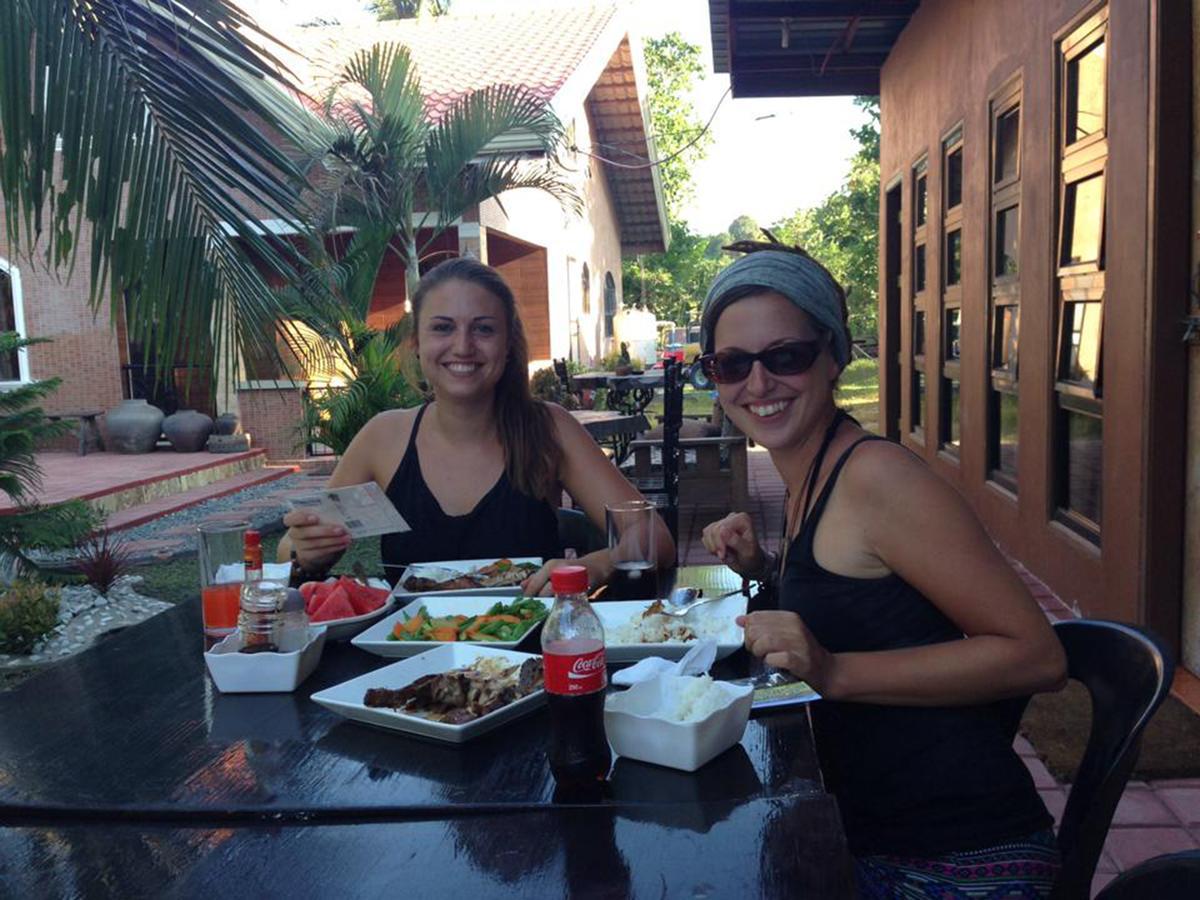 Bognot Lodge : Alvin Bognot Mt Pinatubo Guesthouse And Tours Santa Juliana Bilik gambar